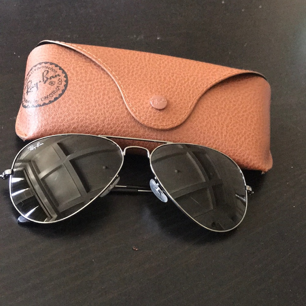 Standard Original Women’s Ray-Ban Aviators